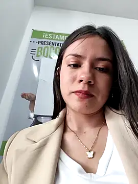 CHARLOTTE__05 webcam