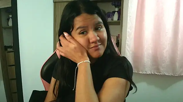 oliviawatson1 - Oliviawatson1's free webcam