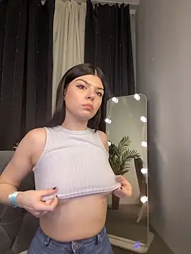 kira_seduce - Kira_seduce's free webcam