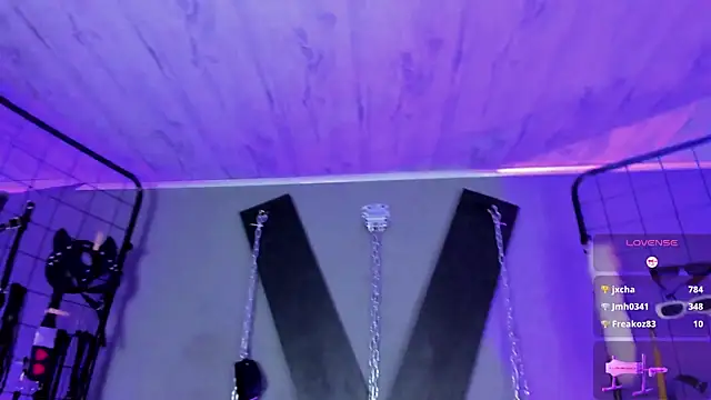 MissKara_Ariana_bdsm webcam