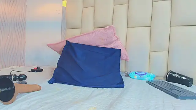 vero_temptation - Vero_Temptation's free webcam