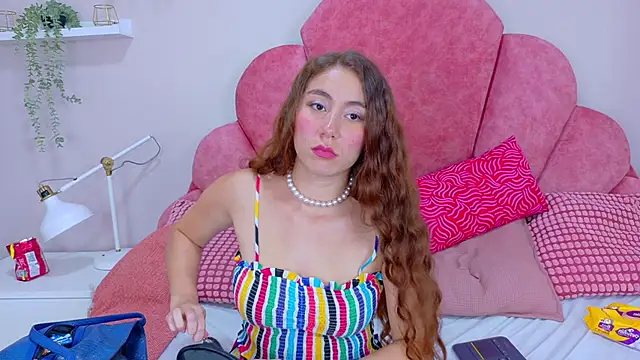 myapril__ - MyApril__'s free webcam