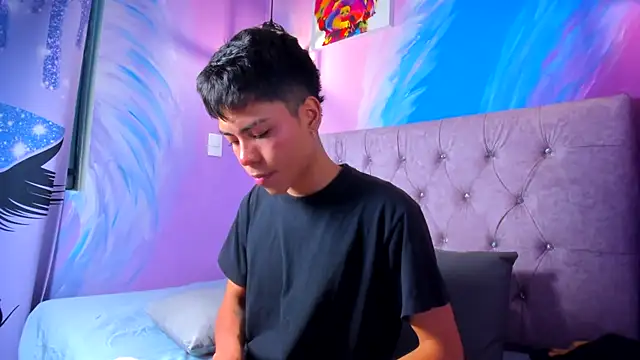 maxiwildd (M twink) - cum show