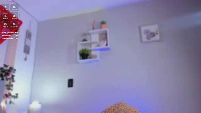 caro_sanchezz webcam