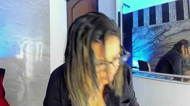 Agatha_Pleasure webcam