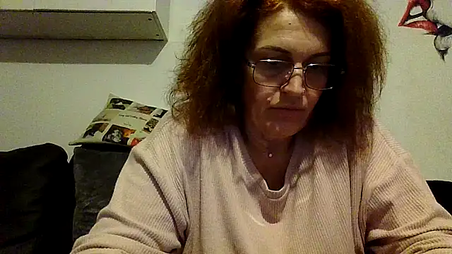 rubyyrosee - RubyyRosee's free webcam