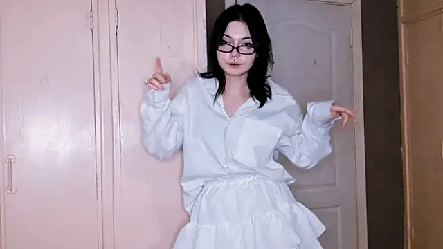 Beeping_Creature webcam