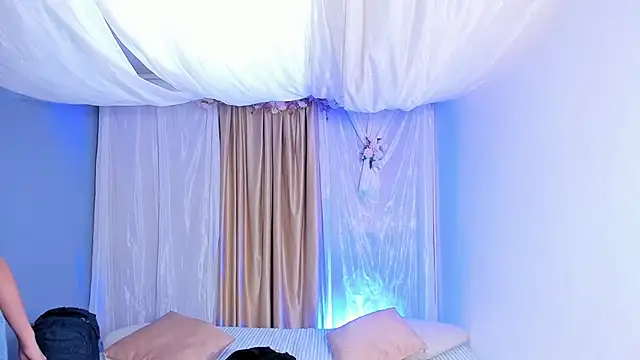 saori_katusmi live cam screenshot female from Colombia on SLUT.SHOW — Free Live Cams & XXX Chat