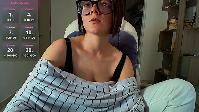 hannah______ - Hannah______'s free webcam