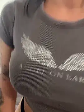 vera2002 - Vera2002's free webcam