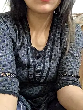 Webcam Model (Tanha18) is live