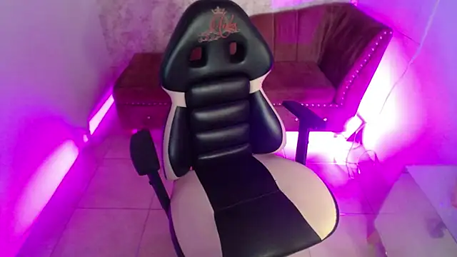 aylanny_m - Aylanny_m's free webcam