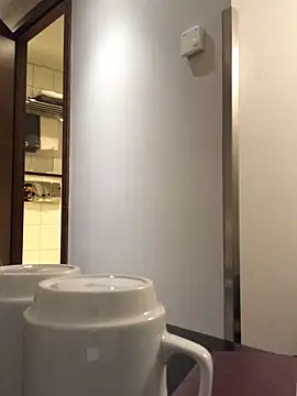 youngdutchruby - YoungDutchRuby's free webcam