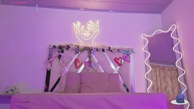 zury_tay - ZURY_TAY's free webcam