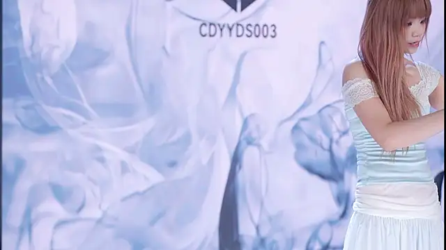 cdyyds003 - Cdyyds003's free webcam