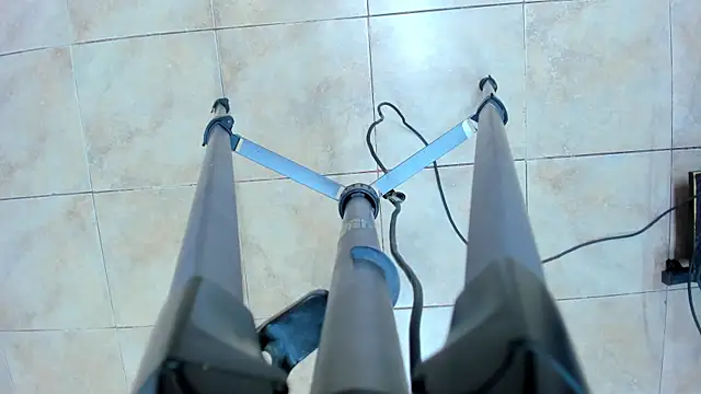 bi_lovers - Bi_Lovers's free webcam