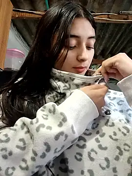 Webcam Model (Valen_Person)  is live.Free join now!