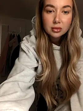 BarbieDolly_x webcam