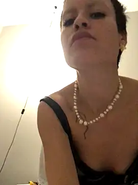 YoungDutchRuby webcam