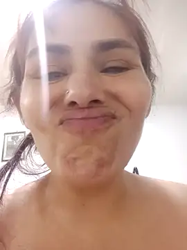 blanca24325 - Blanca24325's free webcam