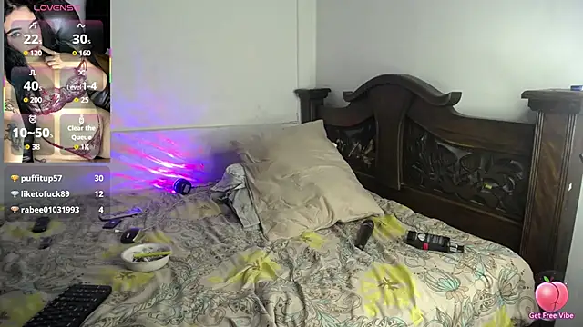 caroolinefoxx webcam