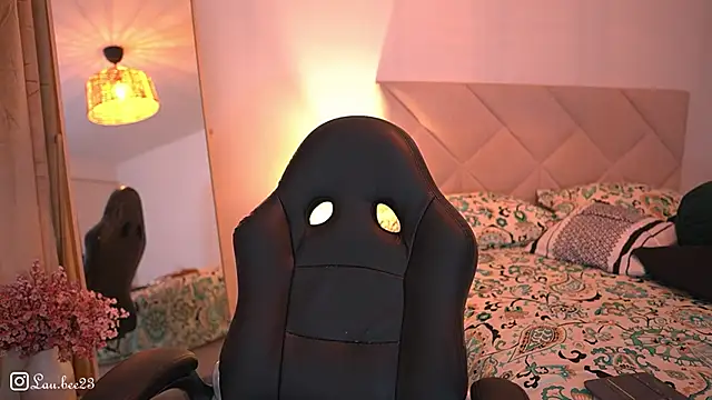 Lau_Bee webcam