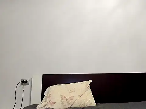 ElektraShine29 webcam