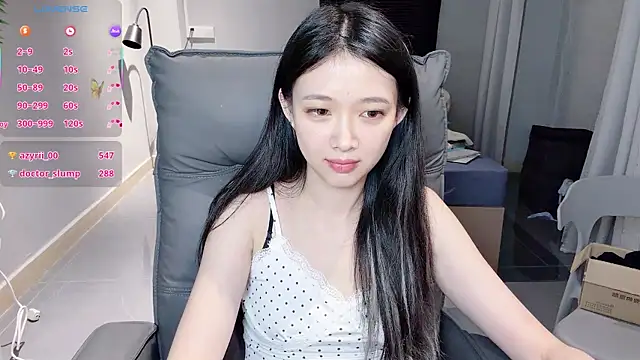 NiNi-baby520 webcam