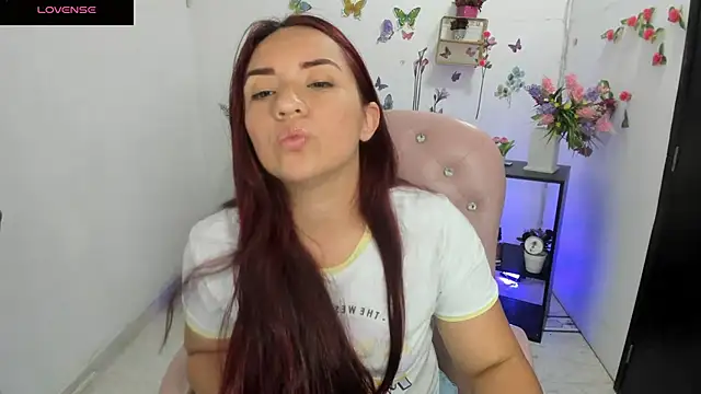 nicoll_crazzy webcam