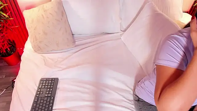 VanneCamiel webcam stripchat model stream image