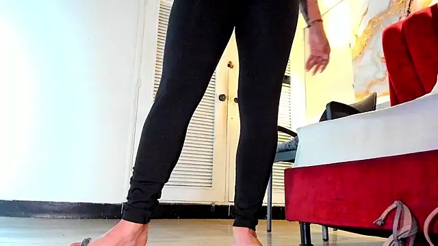 maise_hill1 - MAISE_HILL1's free webcam