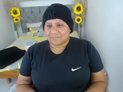 hotlesby_valery webcam