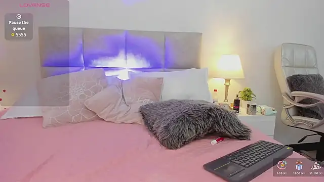 sarajonness - SaraJonness's free webcam