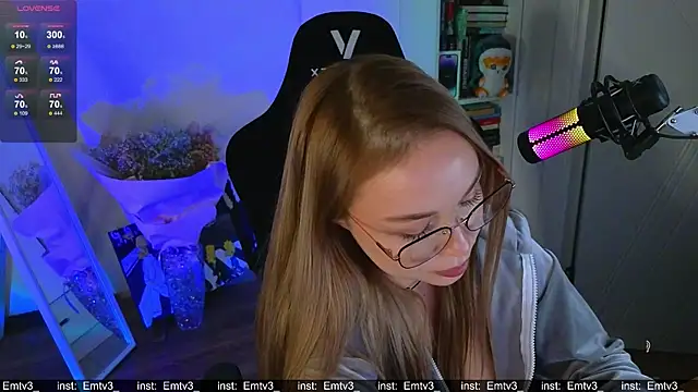 emili1- - Emili1-'s free webcam