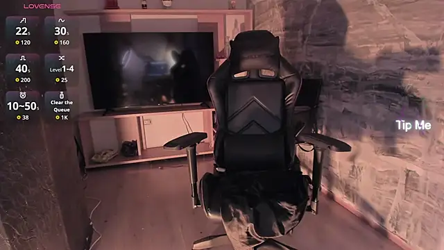 lunabaker-1 - LunaBaker-1's free webcam