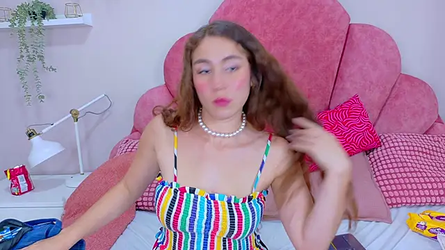 myapril__ - MyApril__'s free webcam