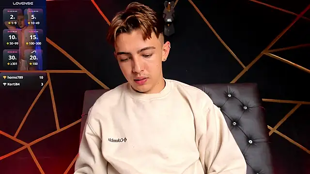 Lian_Miller1_ webcam