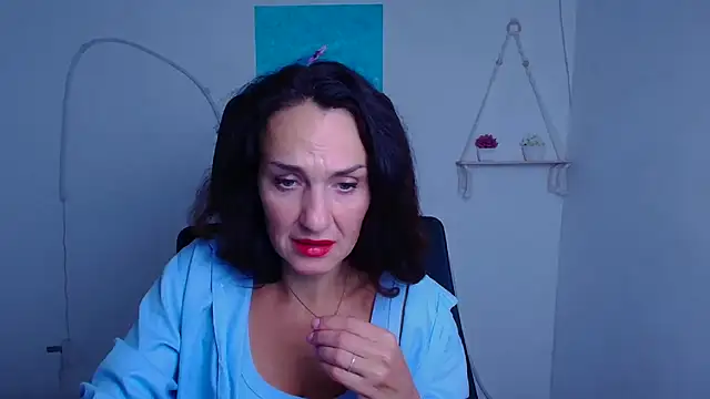 Rosie_Rosee live cam screenshot female on SLUT.SHOW — Free Live Cams & XXX Chat