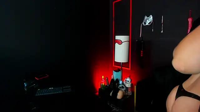 CharlotteScotte webcam