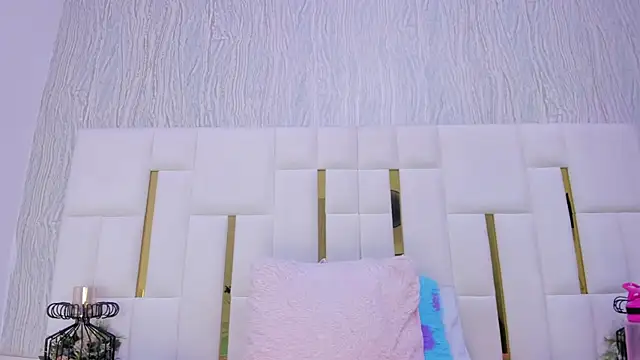 hillary_uckerman_ webcam