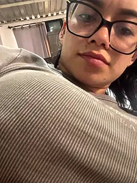 vera2002 - Vera2002's free webcam