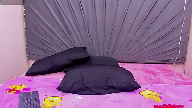 Saray_AssMessy webcam