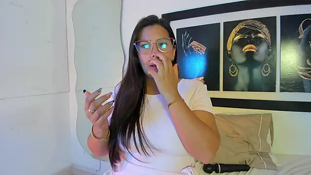 emilyy_cooperr webcam