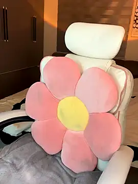 nana_kute20 (F young) - Make me happy 🍀💕