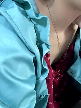 mina048 - Mina048's free webcam