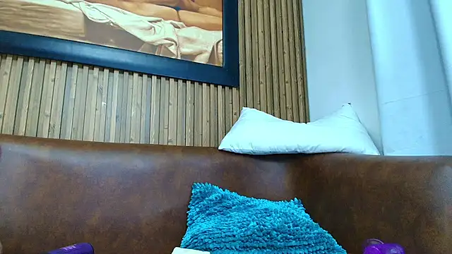 cinthiabaker (F teen) - big dildo anal show