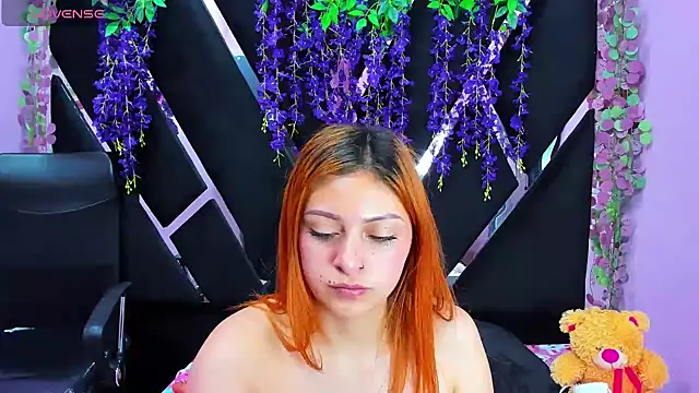 Emmily_Walker webcam stripchat model stream image