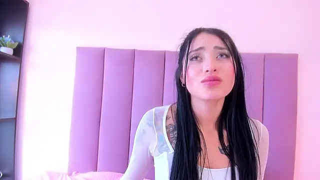 violet_myerrs webcam