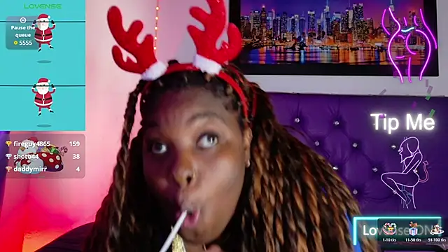 ebony_NeighborMoans webcam