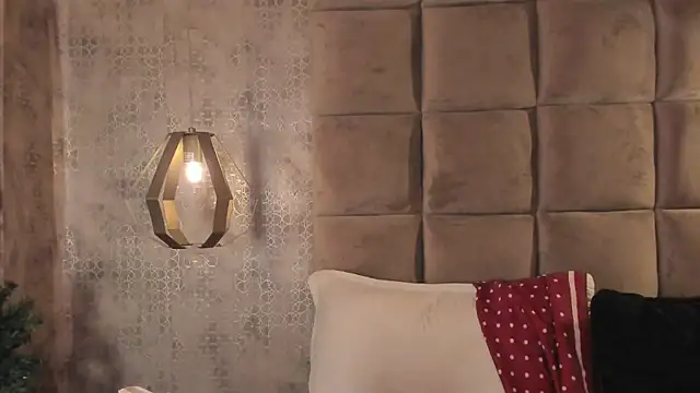 Sky_Junne webcam stripchat model stream image